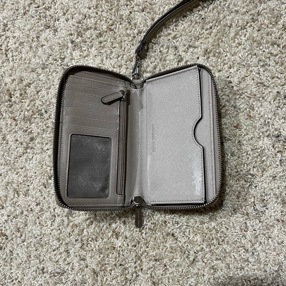Michael Kors wallet/phone case